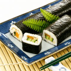 Футомаки с угрём и овощами — японские роллы